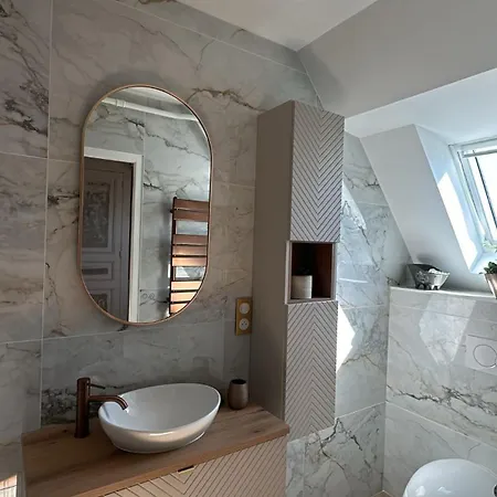 Avec Vue Piscine Bed & Breakfast